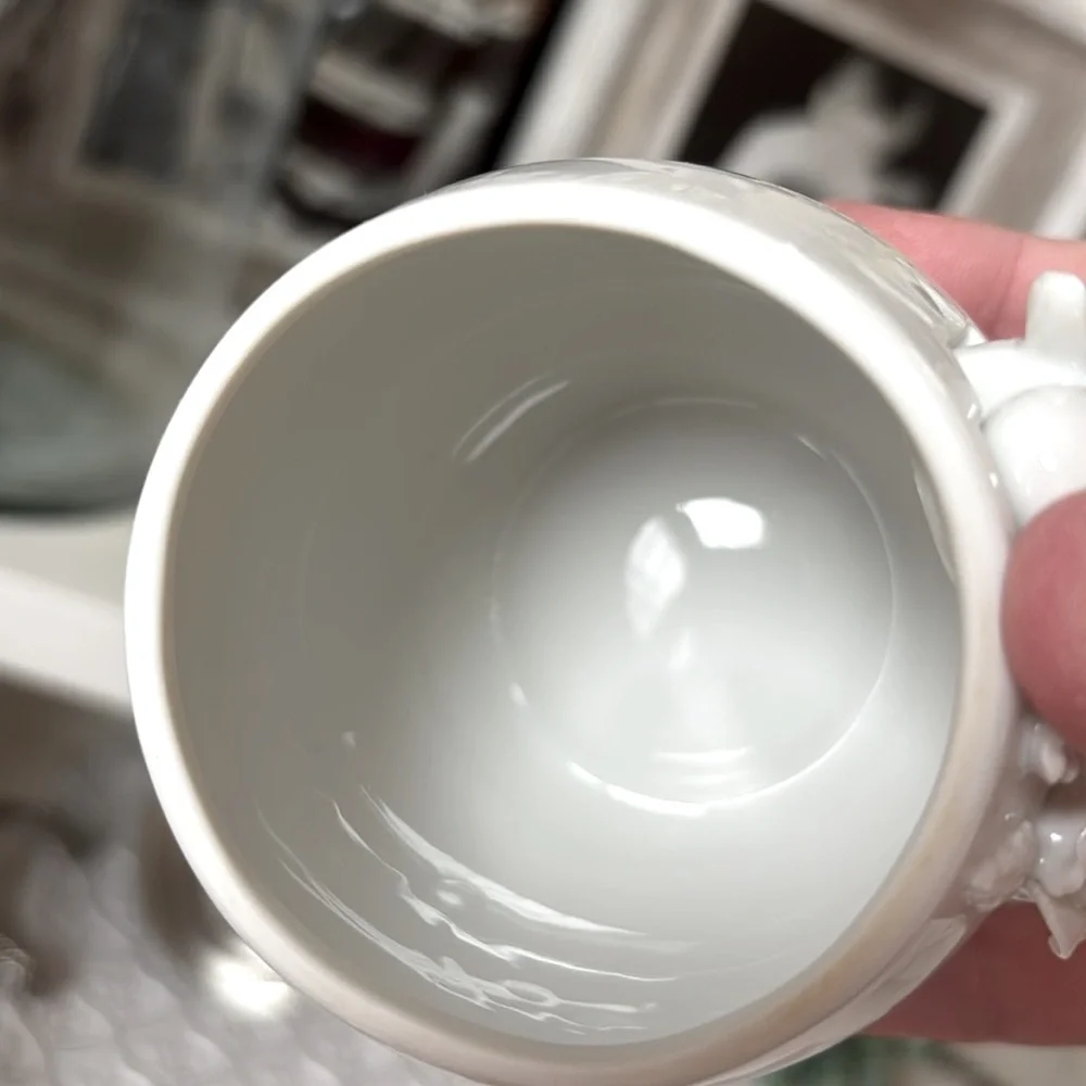Renaldy’s 3D Cracked Egg Trinket Holder. Vintage. Fine China. Made in Tiawan